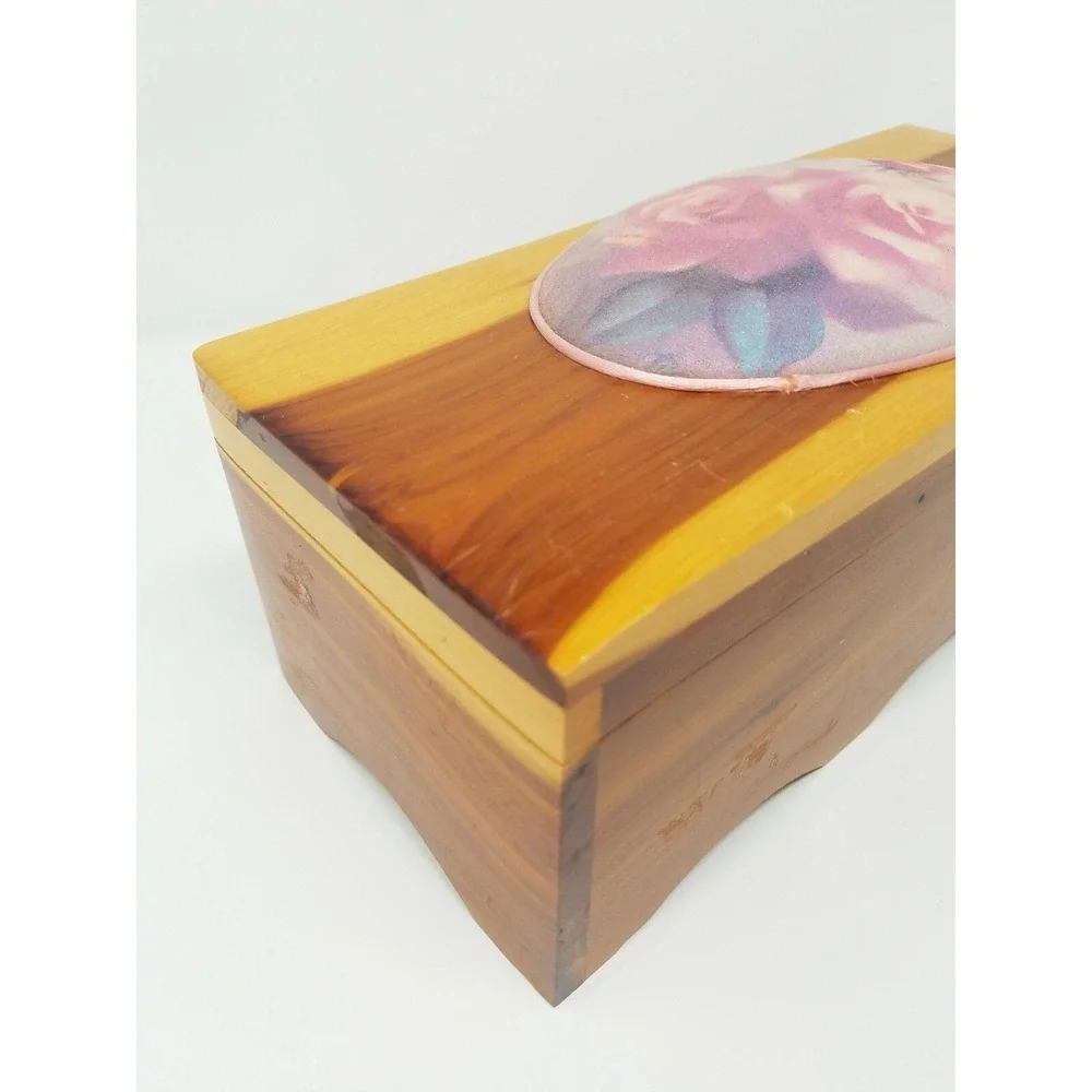 Vtg hinged lid wooden box beaded dome accent home‎ decor storage cottagecore